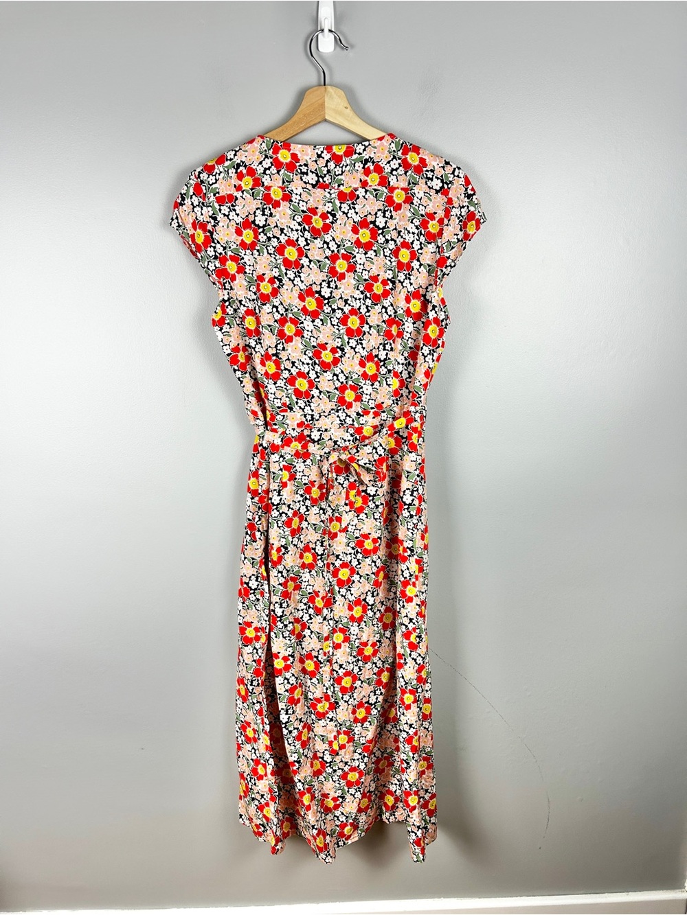 J CREW Floral Wrap Midi Dress Medium Red Yellow Cottagecore Cotton Preppy Travel - Picture 6 of 6